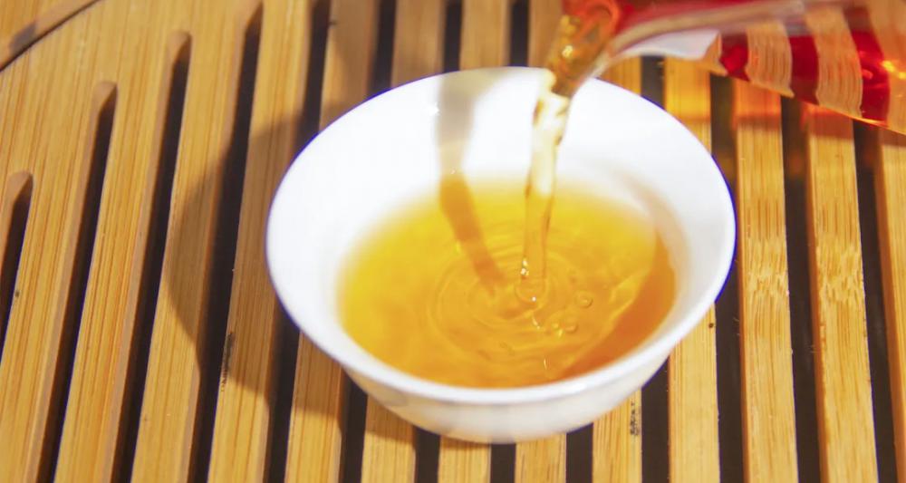 英德红茶英红九号价格（英德红茶就是英红九号吗）