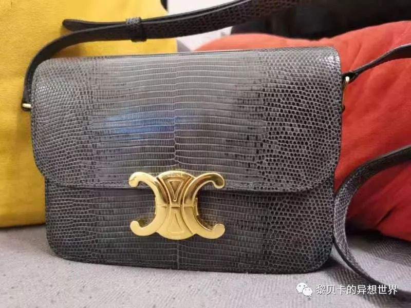 gucci酒神包迷你价格（她们说这个单品用十年还会心动）