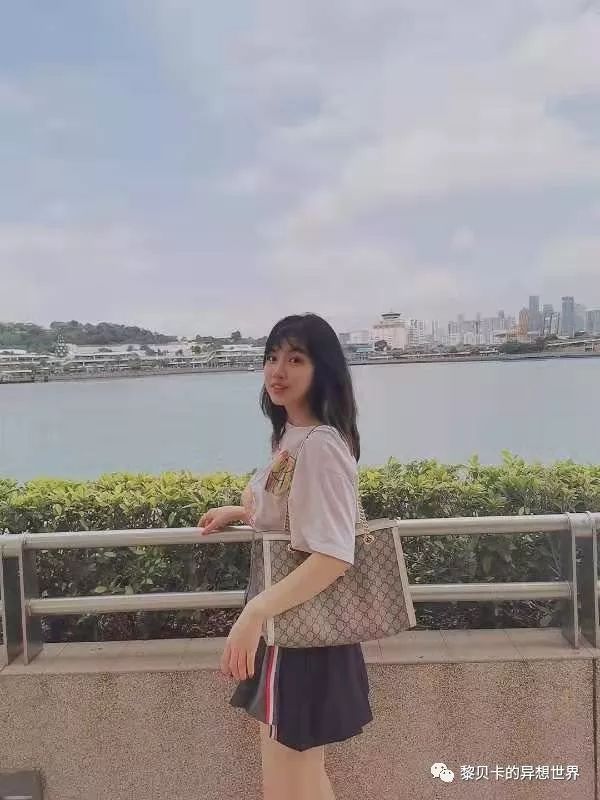 gucci酒神包迷你价格（她们说这个单品用十年还会心动）