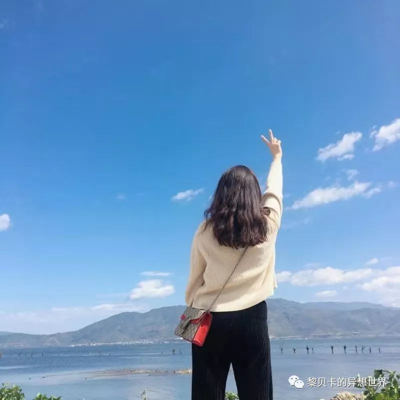 gucci酒神包迷你价格（她们说这个单品用十年还会心动）