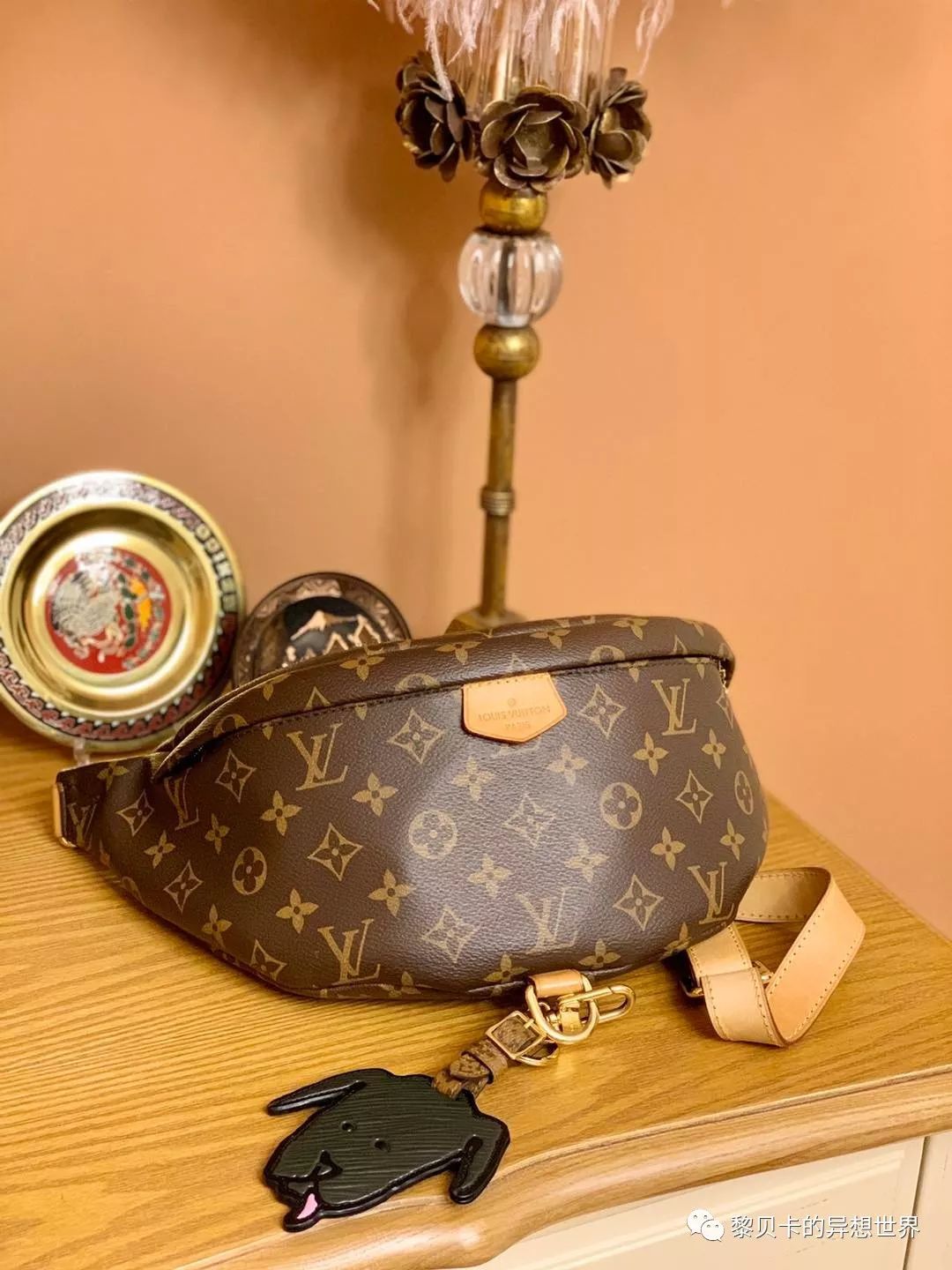 gucci酒神包迷你价格（她们说这个单品用十年还会心动）