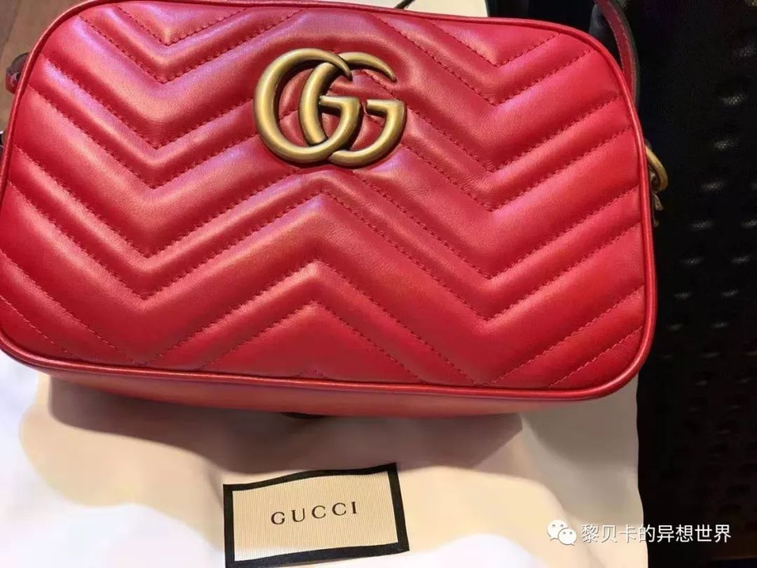 gucci酒神包迷你价格（她们说这个单品用十年还会心动）