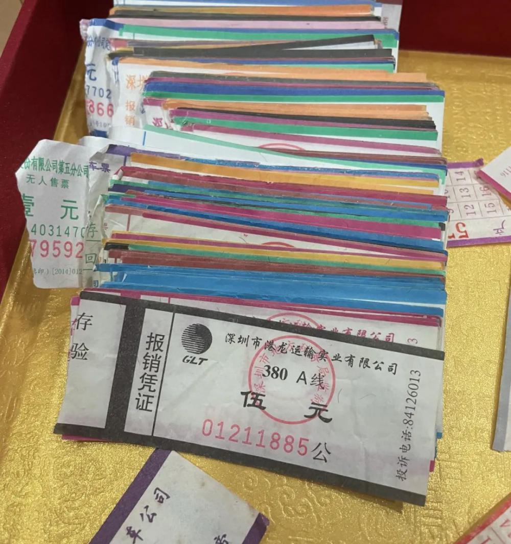 公交车价格是多少一辆（公交车迷最爱的旅行方式）