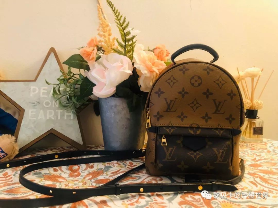 gucci酒神包迷你价格（她们说这个单品用十年还会心动）