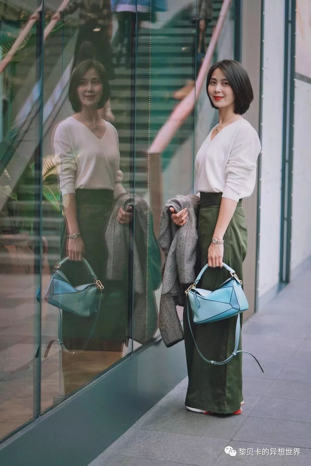 gucci酒神包迷你价格（她们说这个单品用十年还会心动）
