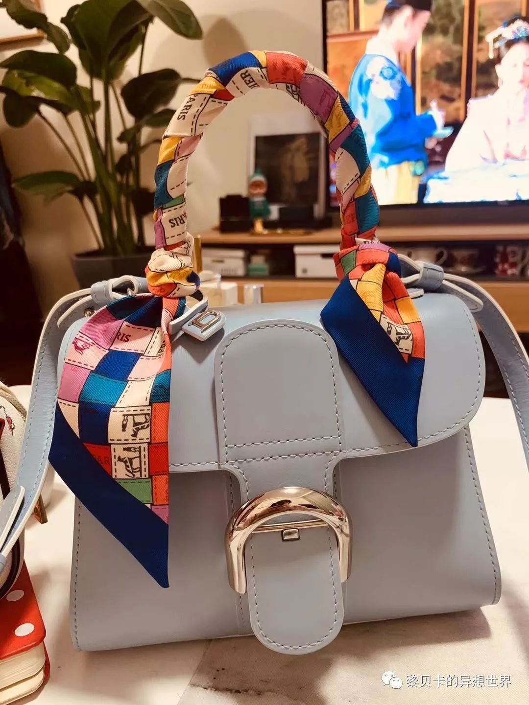 gucci酒神包迷你价格（她们说这个单品用十年还会心动）