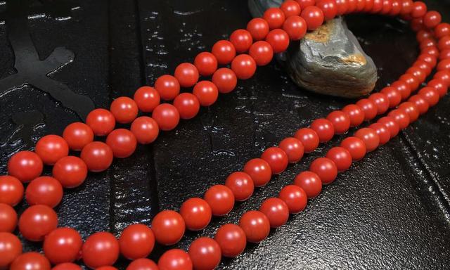 南紅瑪瑙的價格(同樣是108串南紅)