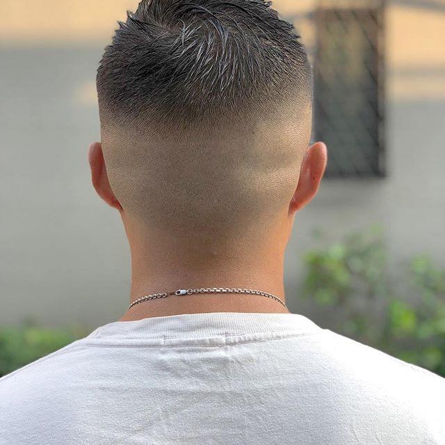 锡纸烫多少钱（2021男发别乱剪）