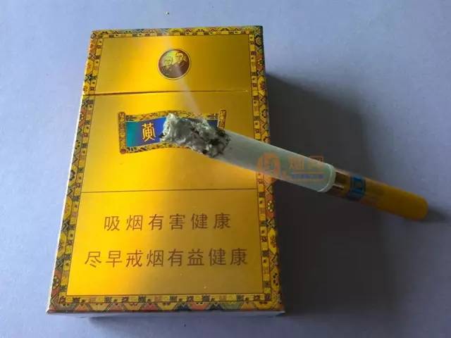 黄金叶天叶多少钱一包（65元一包的中华香烟）