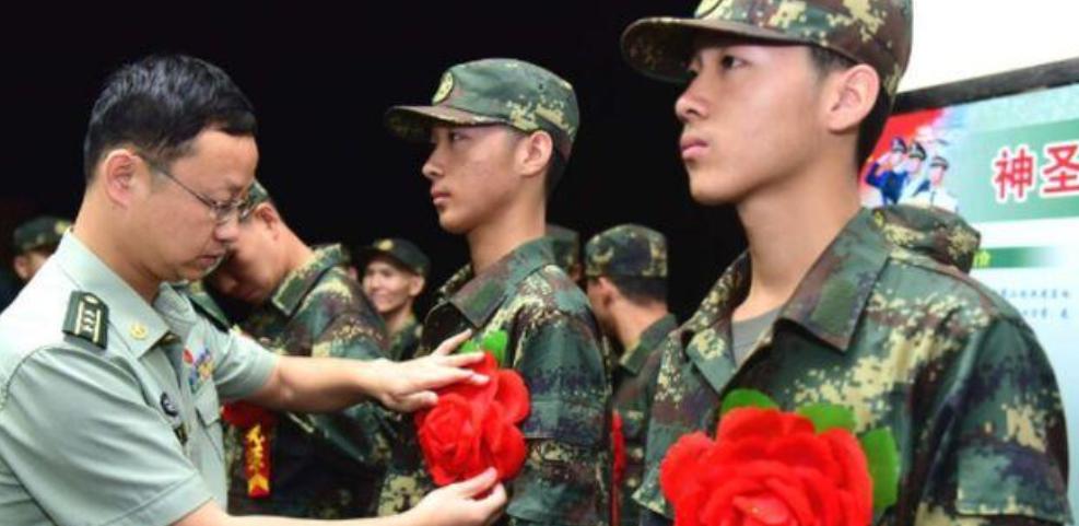 兩年義務(wù)兵回來一共能拿多少錢（大學生參軍入伍）