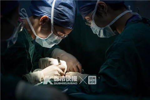 乳腺癌化疗一次多少钱（和老公女儿出国度假前查出乳腺癌）