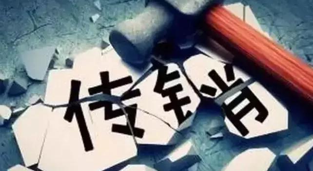 康婷拉一个人挣多少钱（完美）