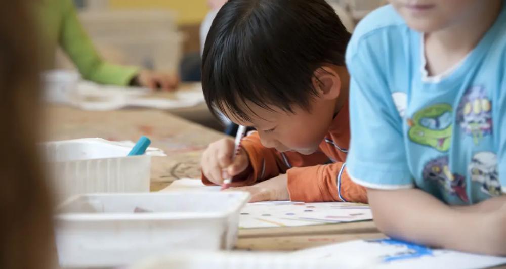 眼睛近视手术大概需要多少钱（为了治好孩子的近视）