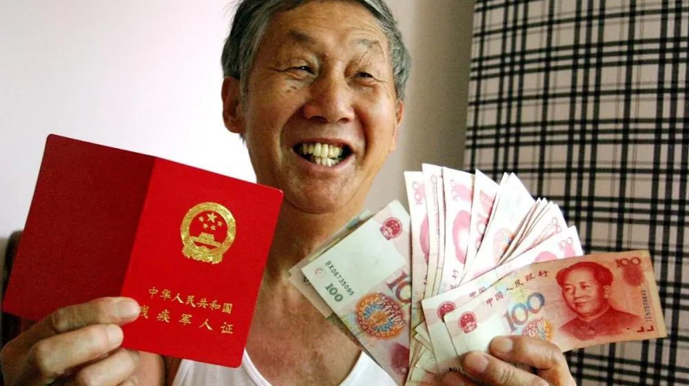 五险一金多少钱一个月（个人交社保一个月多少钱）