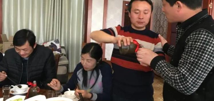江小白多少钱一瓶（过年买酒）