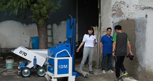 抹墻機多少錢（德睿途DERUTU智能抹墻機發明人陳廣杰做客央視）