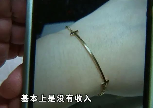 1万块的钻戒回收多少钱（一万多买的首饰）