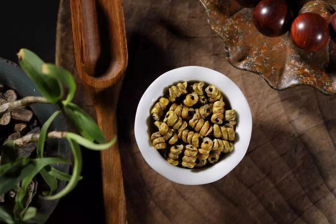 霍山铁皮石斛多少钱一斤（它是）