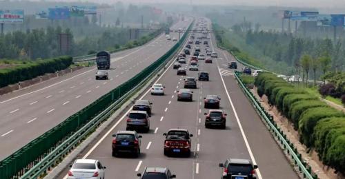 高速公路一公里造价多少钱（高速公路收费）