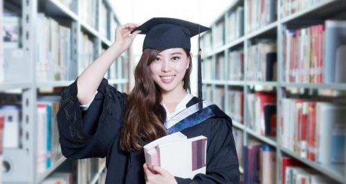 考研报班大概多少钱（在职考研要花多少钱）