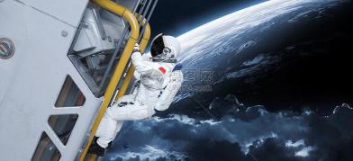 眼底检查多少钱（太空出差三人组）