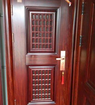 锌合金大门多少钱一平方（上万元的甲级防盗门好在哪里）