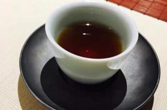 88青饼大概多少钱一饼（普洱茶越老越值钱）