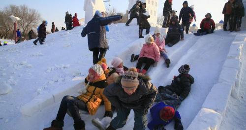 滑雪多少钱（滑雪场）