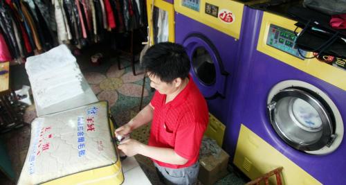 干洗店一年赚多少钱（河北大哥开洗衣店）