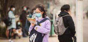 考研究生学费一年多少钱（研究生晒学费清单）