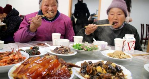 老人換滿口牙多少錢（百善孝為先）