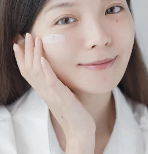 高姿化妆品一套多少钱（冬季平价面霜的）