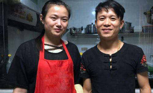 开一个快餐店要多少钱（内蒙古夫妻开快餐店）
