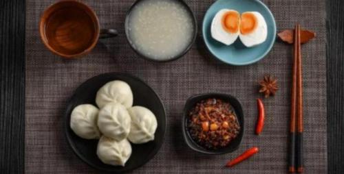 狗不理包子多少钱一个（一笼包子120元）