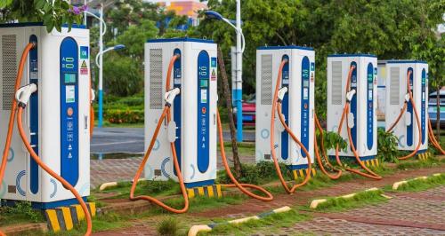 充電樁要多少錢一個(新能源汽車一次充電大概多少度)