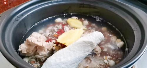 薏米紅豆芡實粉多少錢(教你一道湯)