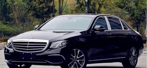 奔驰e300l报价及图片2017（奔驰e300l和宝马5系哪个好）