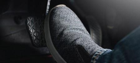 刹车分泵多少钱（汽车刹车软和刹车硬分别是什么原因）