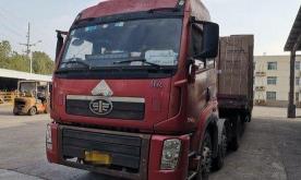 解放jh6牽引車報價（40萬內(nèi)買牽引車）