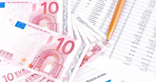 十万买理财一年多少钱（手里有10万元闲钱）