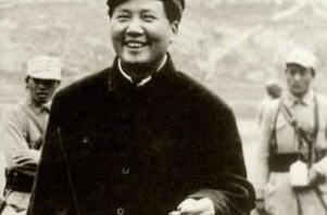 中南海香烟多少钱一包（毛主席去世14年后）