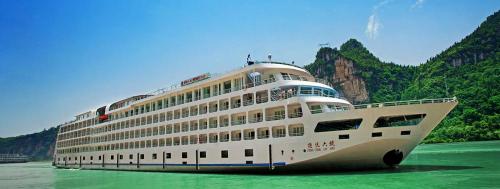 豪华邮轮游5天多少钱（总统六号豪华游轮从上海到重庆12日旅游攻略）