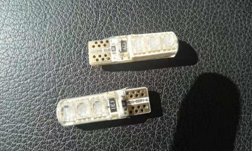 汽车氛围灯改装多少钱（2元的钱的LED示宽灯）