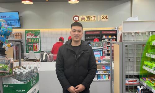 美宜佳便利店加盟费多少钱（年轻小伙半年开三家店）