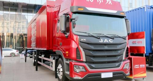 一汽解放9米6新车报价（不到20万的9米6快递车）