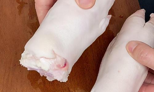 猪蹄子多少钱一斤（前后猪蹄真假难辨）
