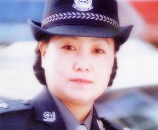 挑染多少钱（任长霞墓地）