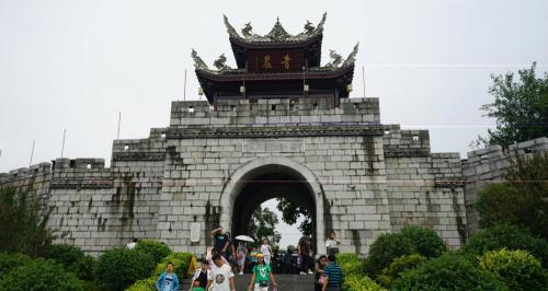 门票多少钱黄丫口（全国近千家景区向警察）