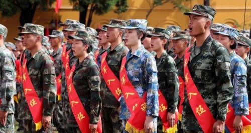 当兵10年退伍可以拿多少钱（大学生入伍）