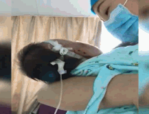 腰椎穿刺手术多少钱（新生婴儿经历6次腰椎穿刺）